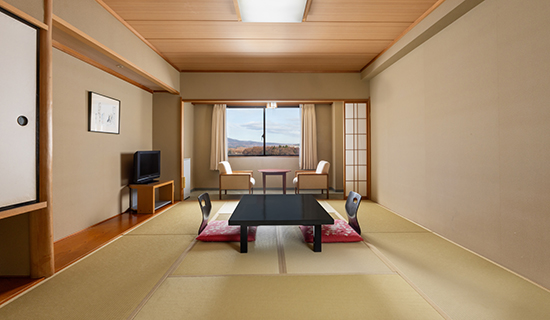 Japanese-style room mountain view