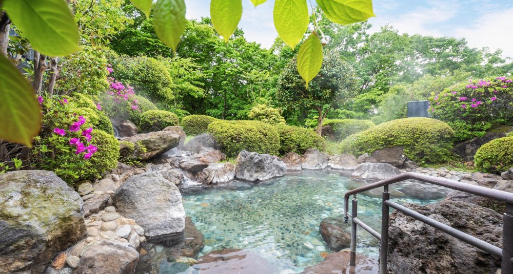 Hot springs and large public baths | Grand Mercure Nasu Highlands Resort & Spa